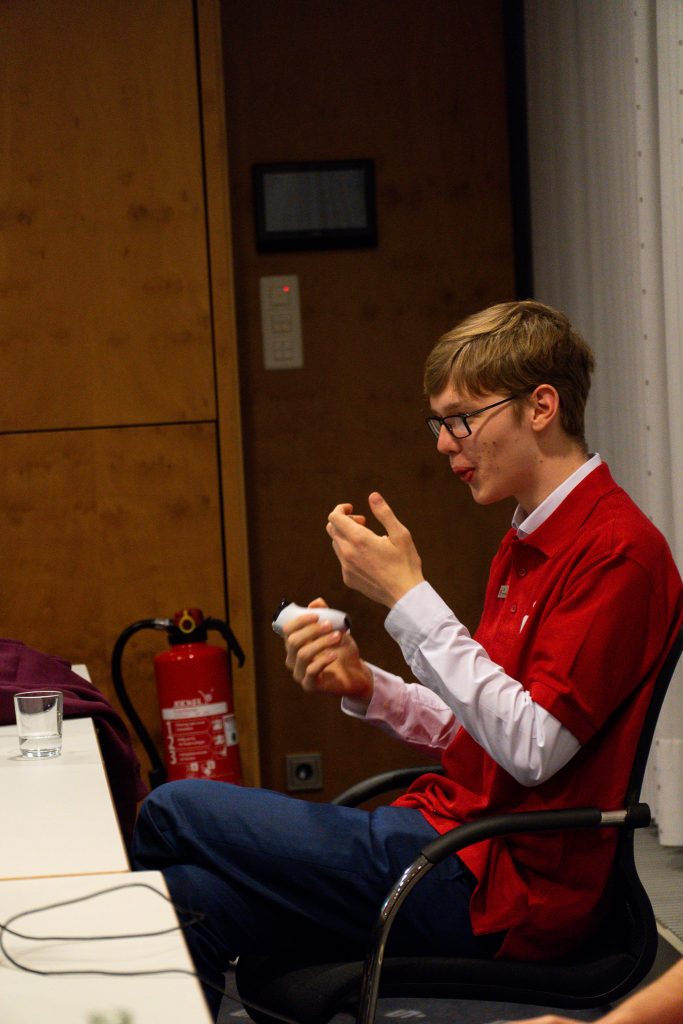 DSC02954 Spieler der Stadt-Sparkasse Solingen beim Showmatch der Sparkassen