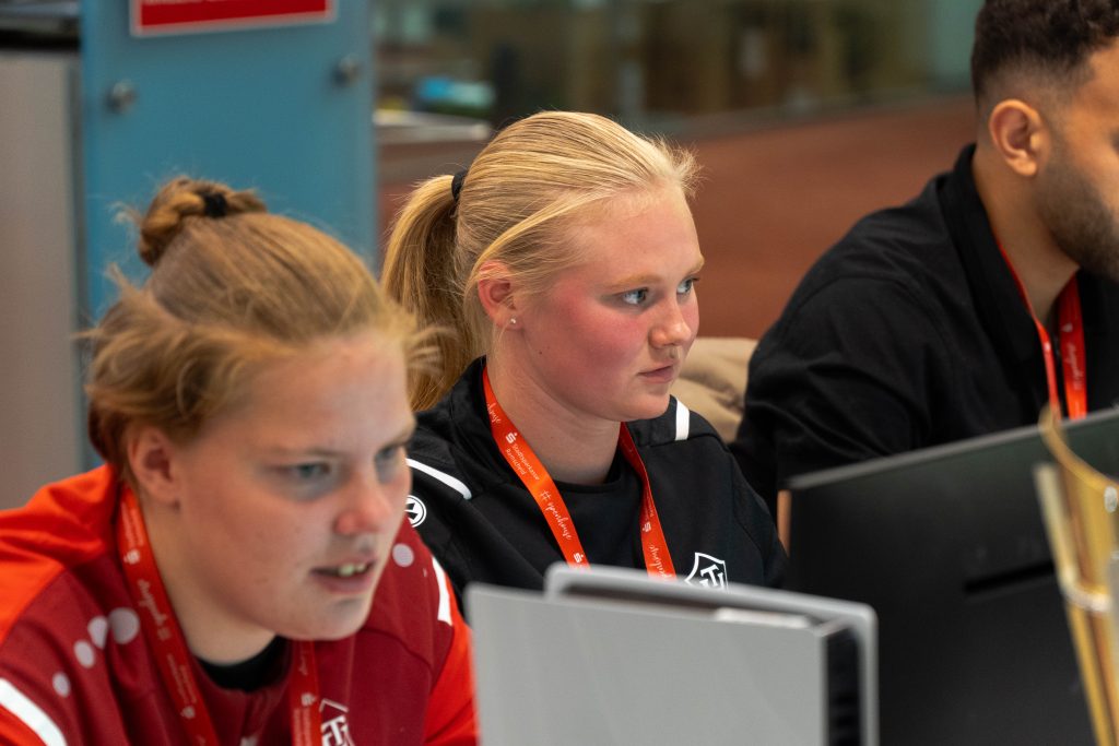 open-house-week-23 Spieler des TS Struck in der Spielvorbereitung bei der open house week der Stadtsparkasse Remscheid