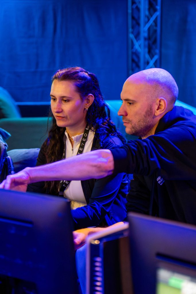 2025-04-13-fibo-web-69 Weltmeister Fitzo als Coach bei der FIBO 2025