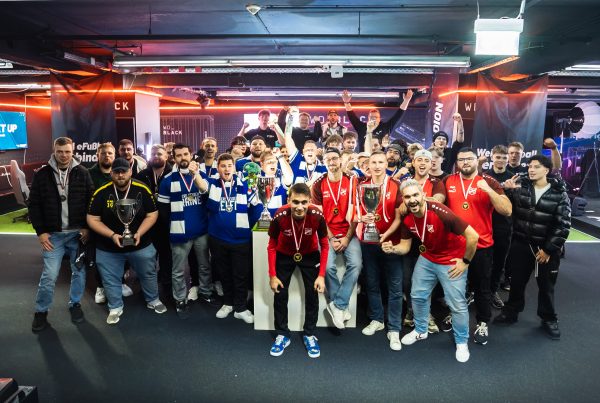 Alle Spieler der besten vier Mannschaften beim Köln Masters 2025 im XPERION Köln.