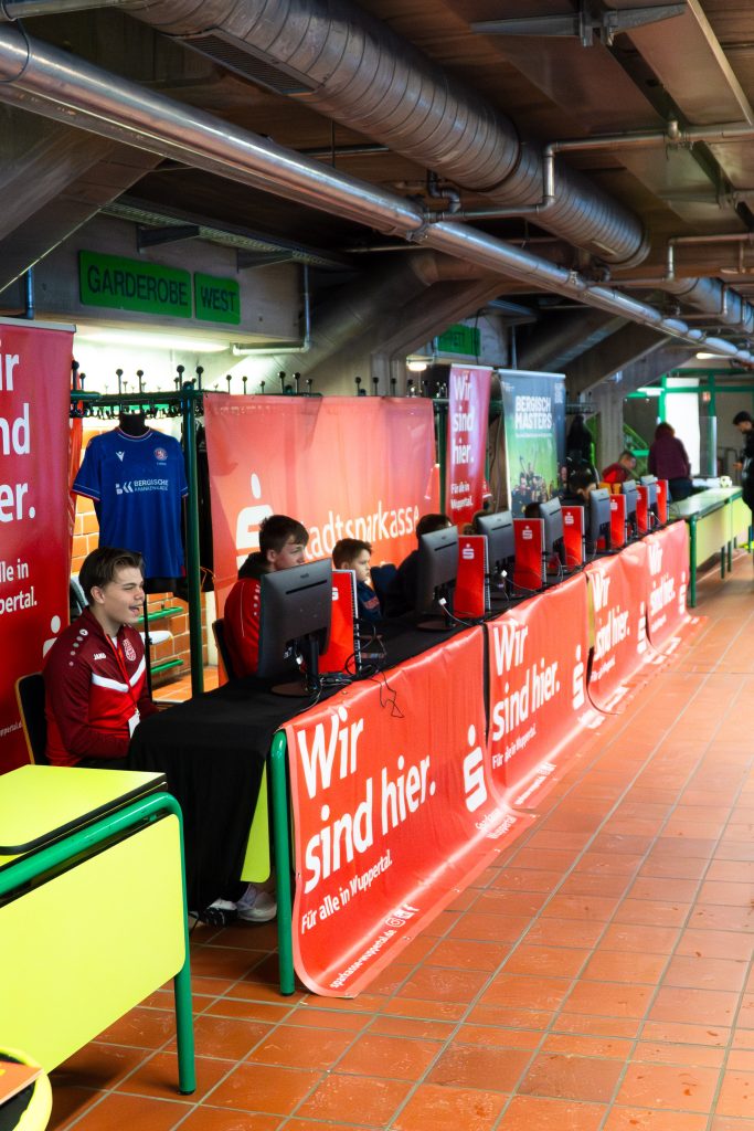 2026-01-26-hallenmeisterschaft-2 Die eFußball-Arena in der Unihalle bei den Hallenmeisterschaften 2026.