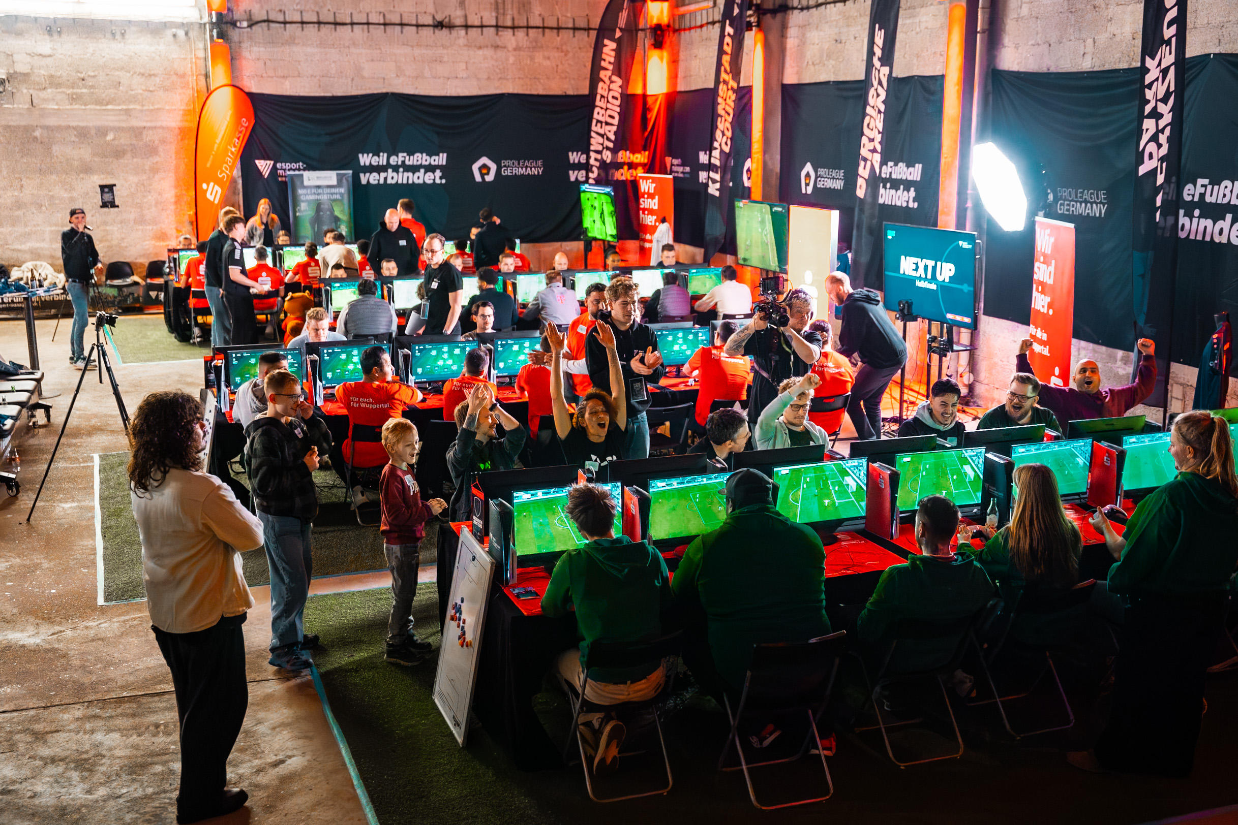 Alle Spielfelder sind in Betrieb bei der Unternehmensedition des Bergisch Masters 2026.